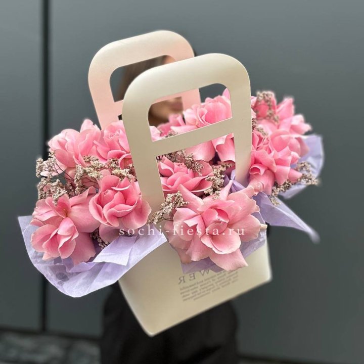 Сумочка розовых роз "Плинки" в Севастополи