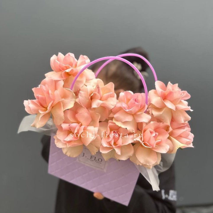 Сумочка с розами "Кети" в Севастополи