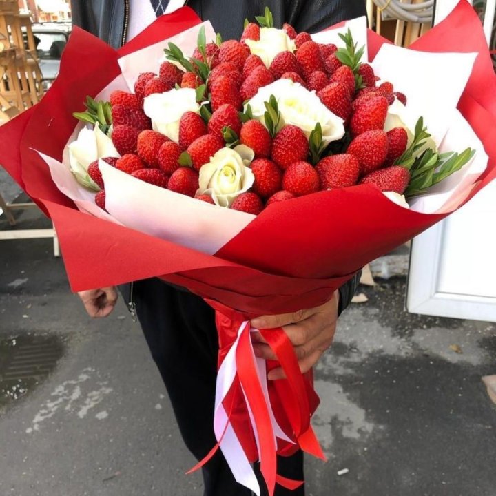 Клубника со сливками №1 в Севастополи