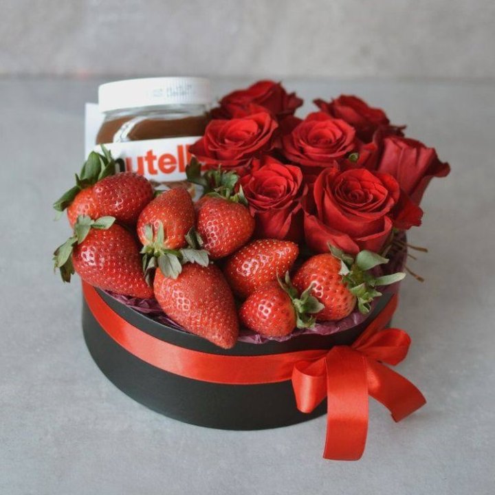 Клубничный бокс №2 в Севастополи