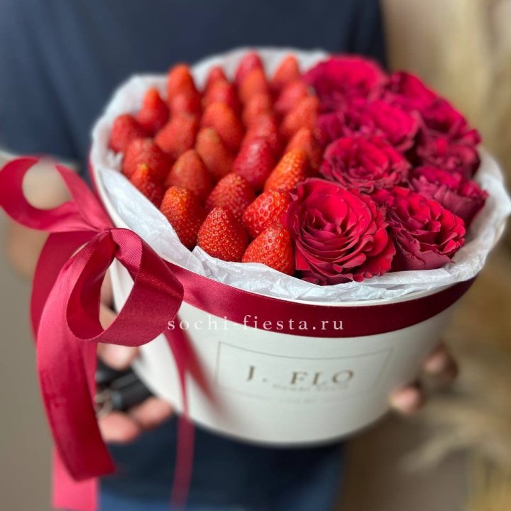 Клубничный бокс №1 в Севастополи