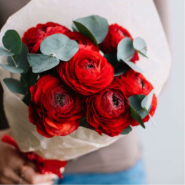 Букет ранункулюсов  в Севастополи