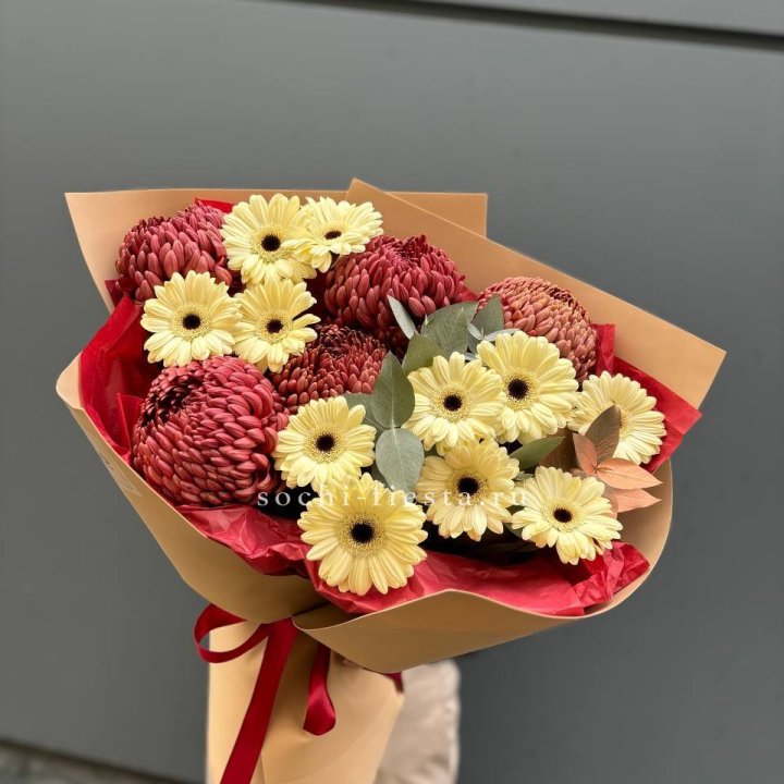 Букет гербер и хризантем Бигуди в Севастополи