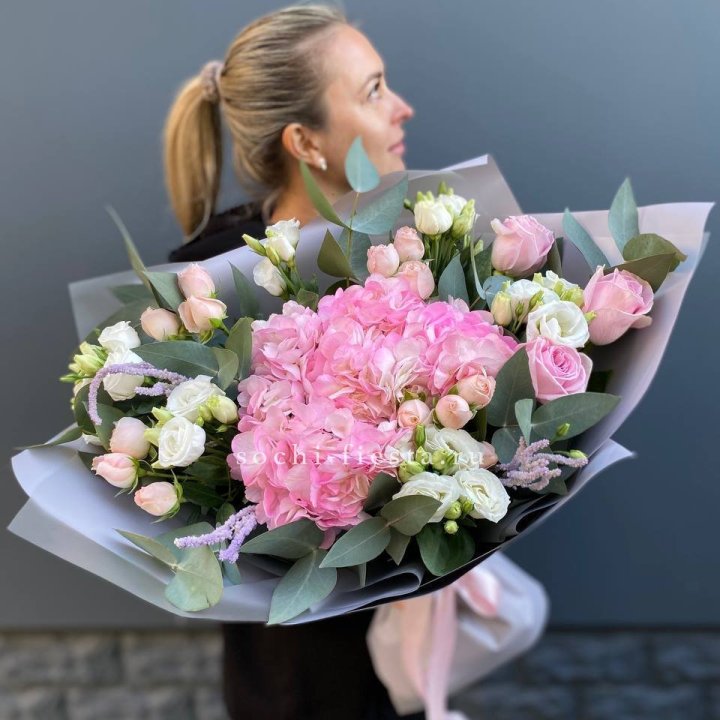 Дизайнерский букет "Кристал" в Севастополи