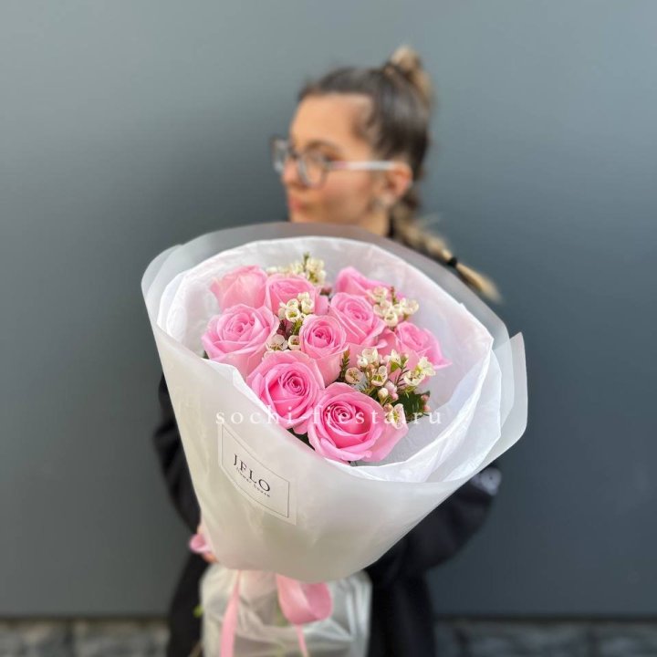 Букет розовых роз  в Севастополи