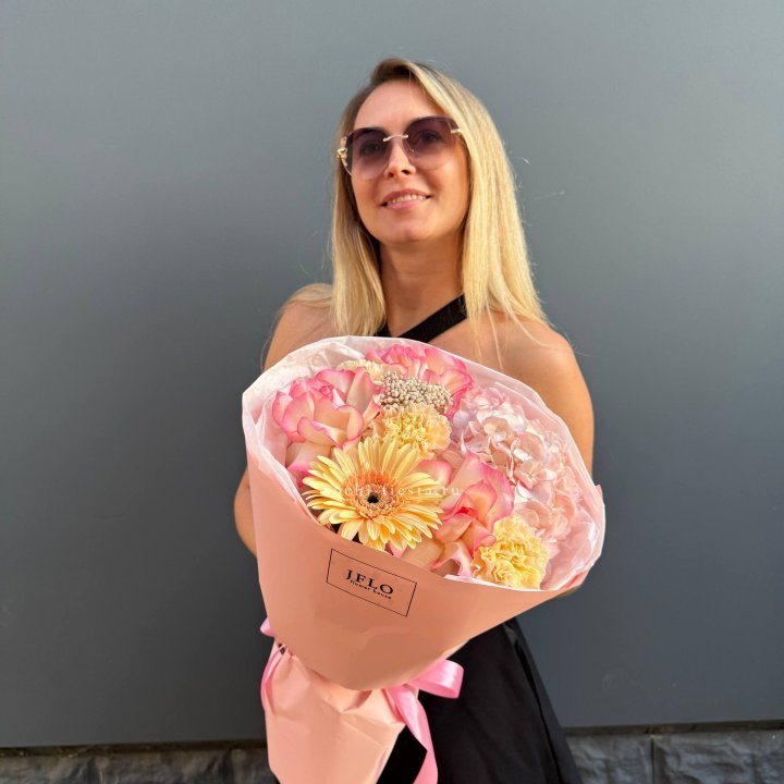  Букет  "Солнышко" в Севастополи