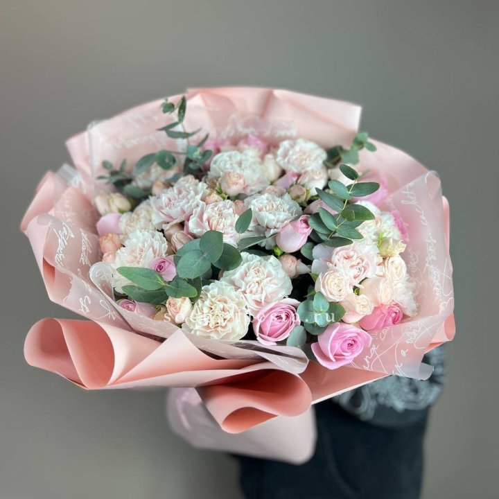  Букет  "Любовь в её глазах" в Севастополи