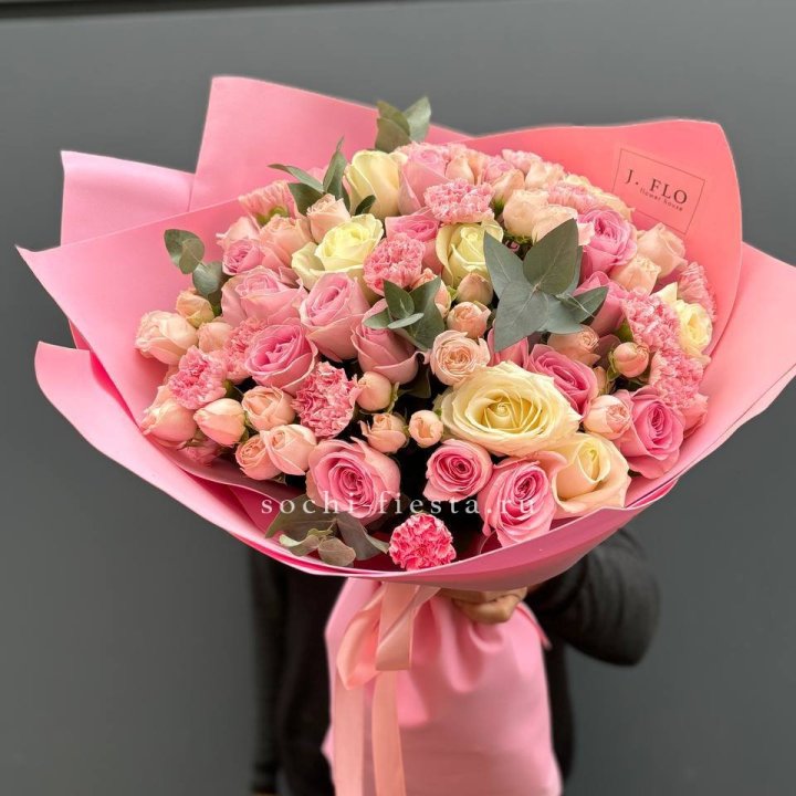 Нежный гигант в Севастополи