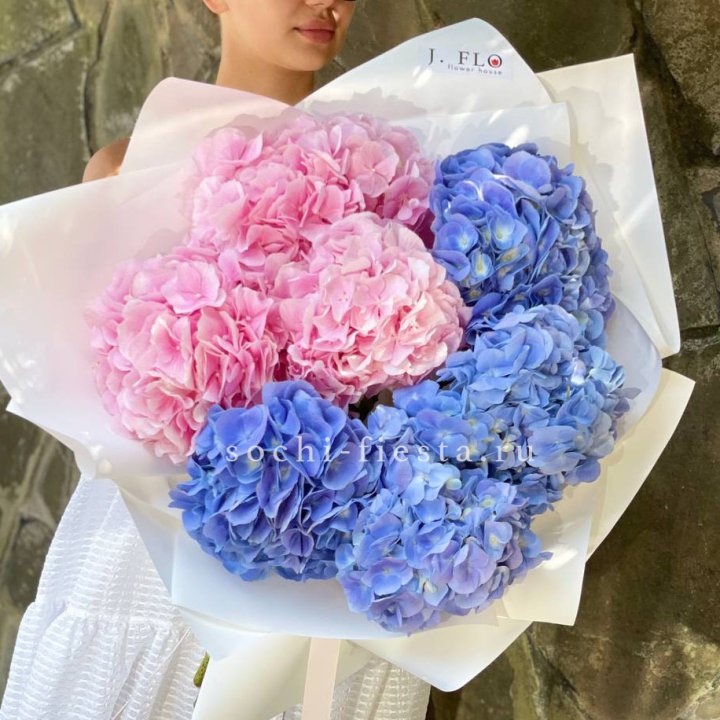 Букет гортензий №1 в Севастополи