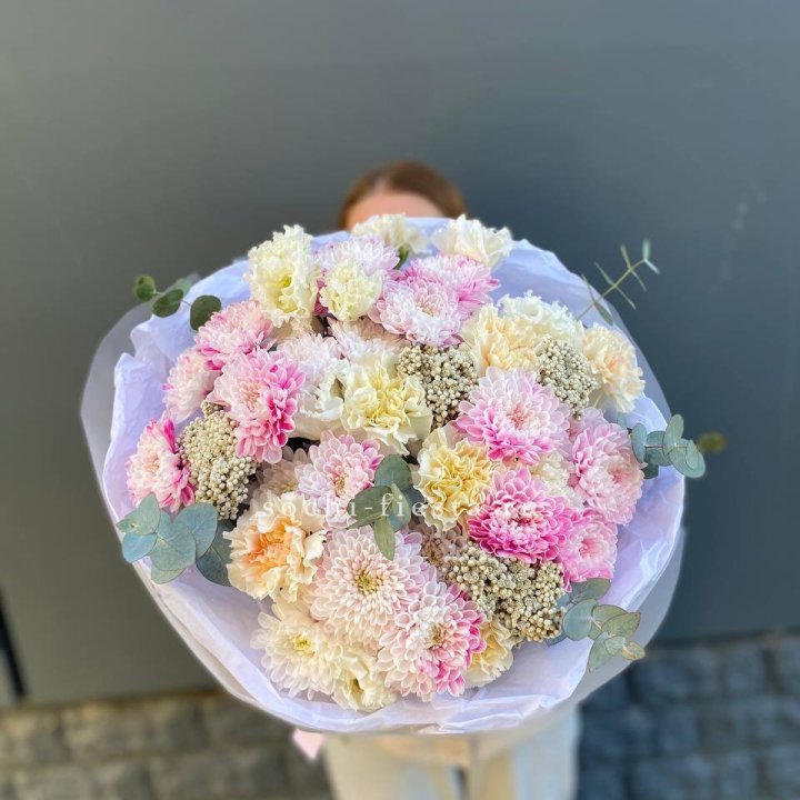 Букет из стойких цветов  в Севастополи