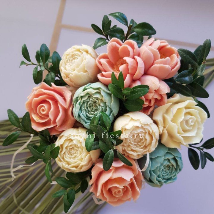 Цветы из шоколада "Альма" в Севастополи