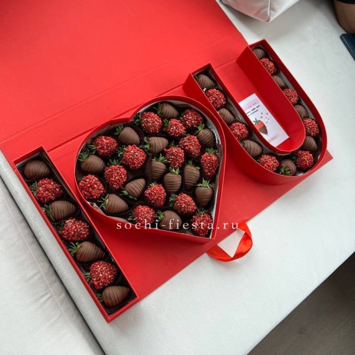 Клубника в шоколаде "Я люблю тебя" в Севастополи