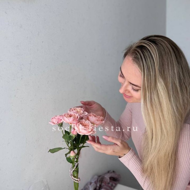 Цветочная подписка "Пакет маленький" в Севастополи