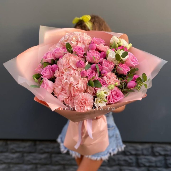 Авторский букет "Восторг" в Севастополи