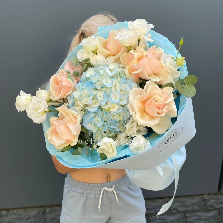 Сборный букет "Голубой закат" в Севастополи