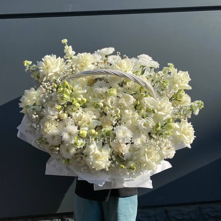 Корзина "Белоснежка" в Севастополи