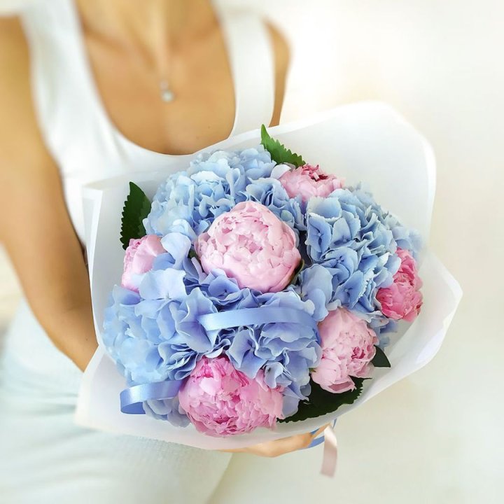 Гортензия и Пионы в Севастополи