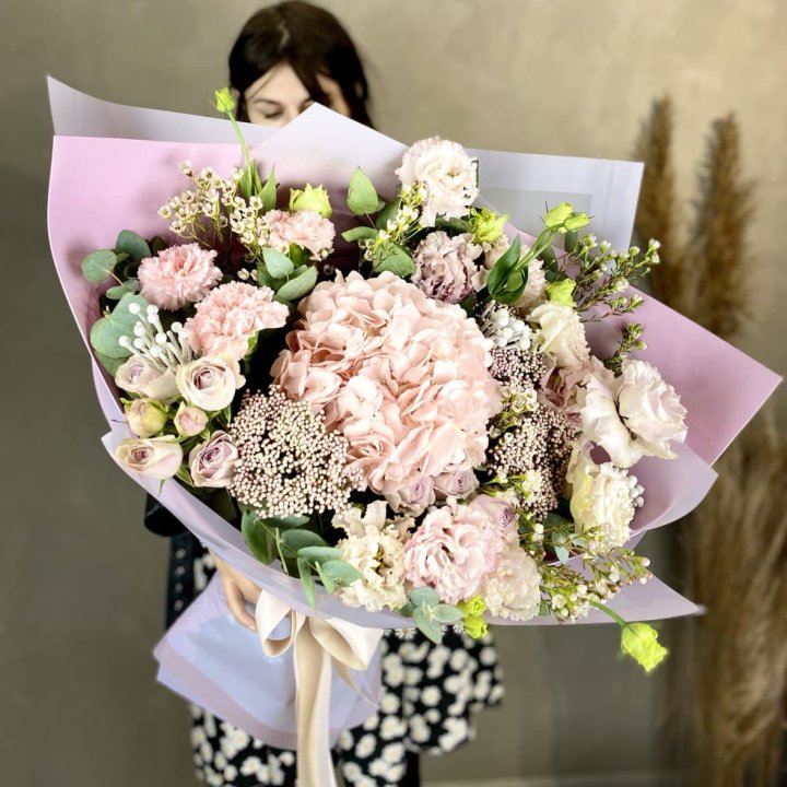 Дизайнерский букет "Трели кримс" в Севастополи