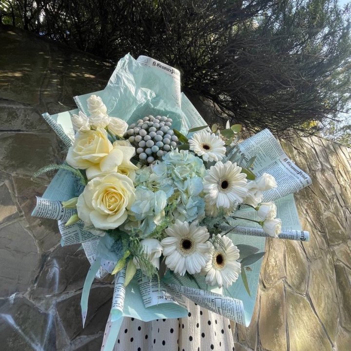 Дизайнерский букет "Линдж-блю" в Севастополи