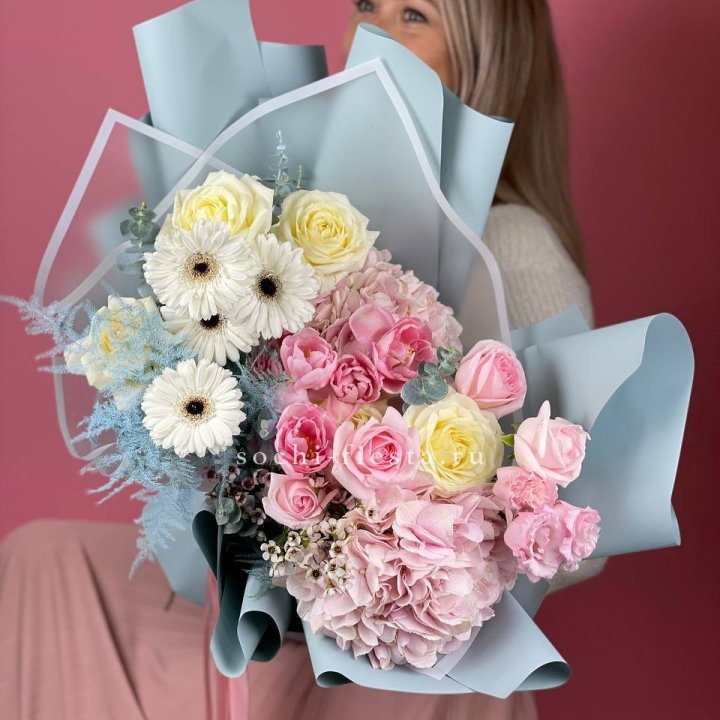 Дизайнерский букет "Адель" в Севастополи