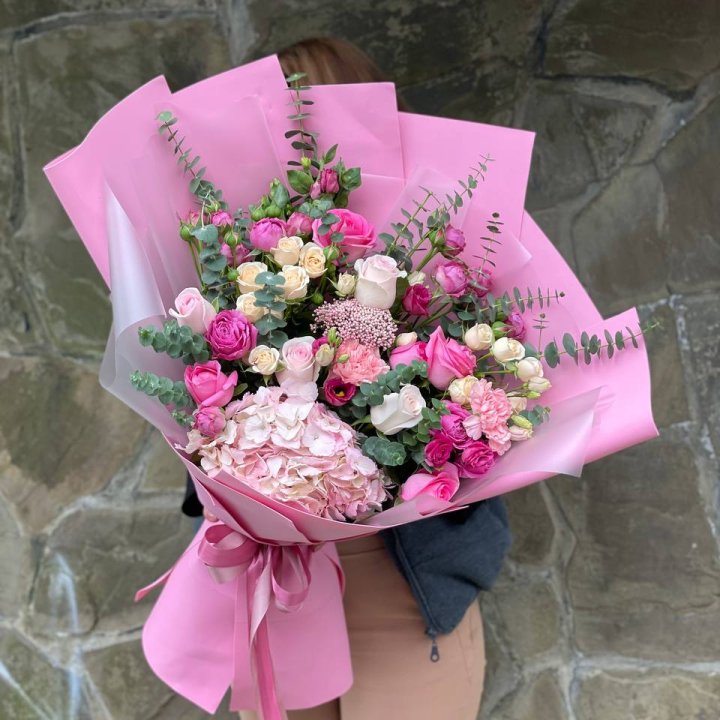 Дизайнерский букет "Паулина" в Севастополи