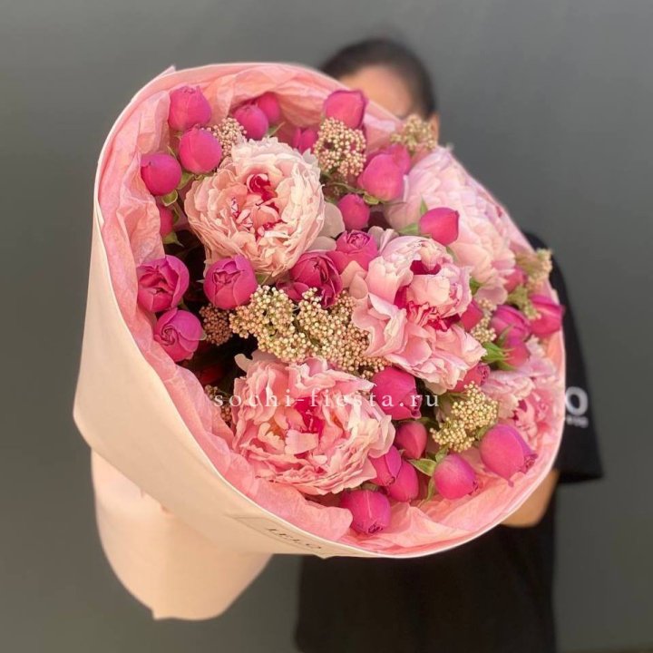  Букет с пионами "Преференс" в Севастополи