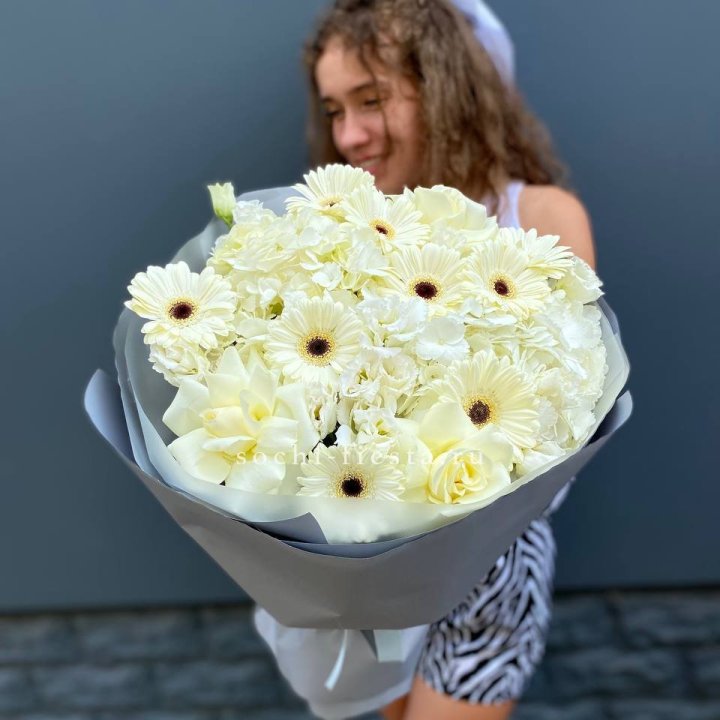  Букет "Вайт люксур" в Севастополи