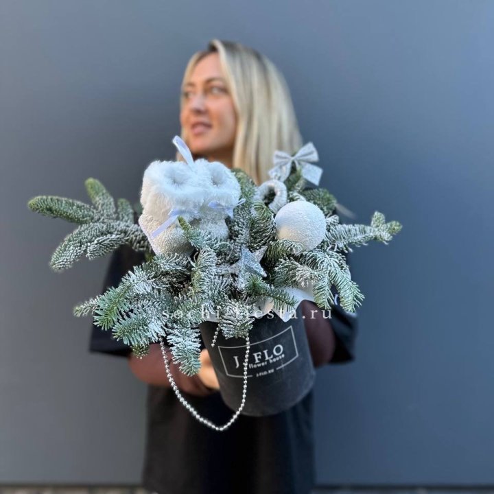 Новогодний бокс "Ботс вайт" в Севастополи