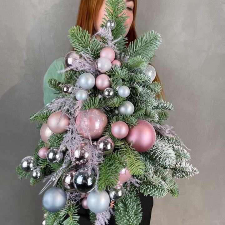 Новогодняя елочка "Розе голд" в Севастополи