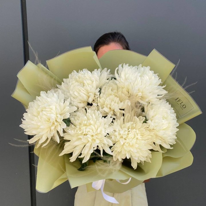 Букет одноголовых хризантем  в Севастополи