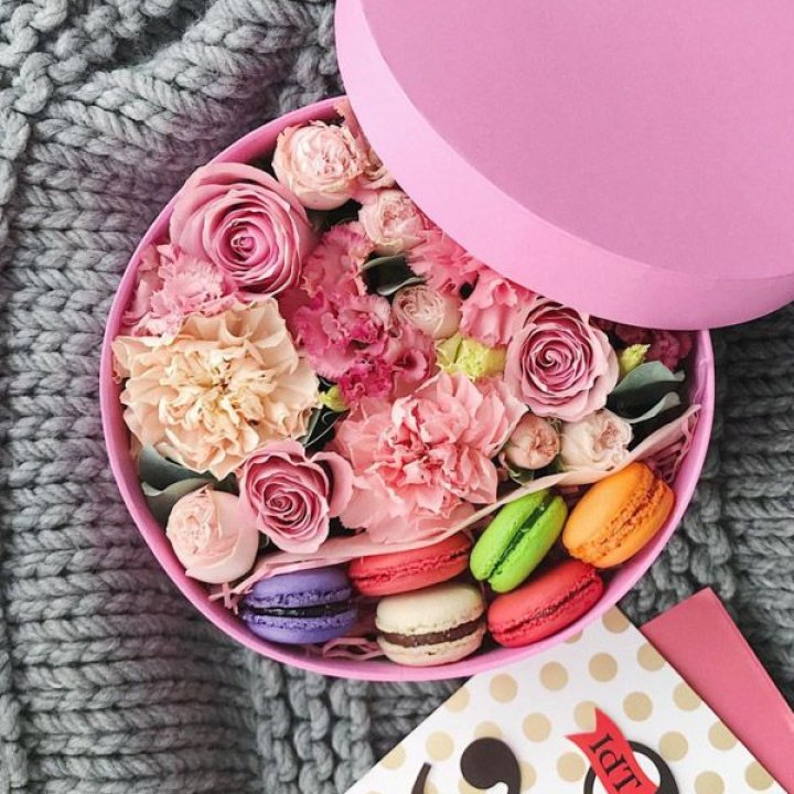 Цветочный бокс пинк в Севастополи