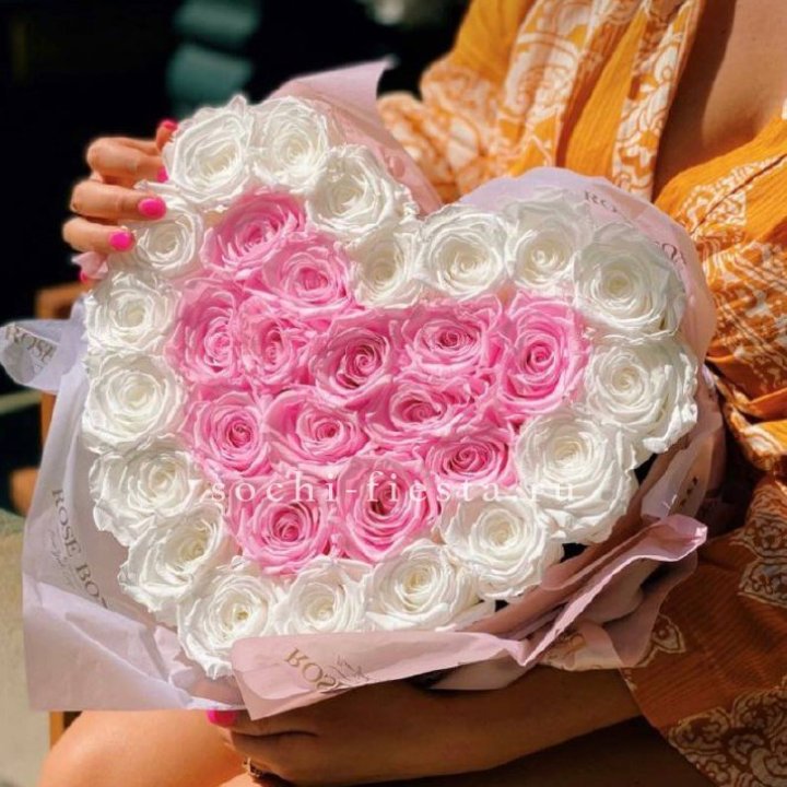 Бокс сердце с розами №2 в Севастополи