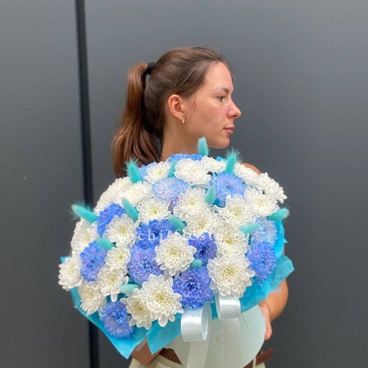  Коробочка  хризантем и лагуруса в Севастополи