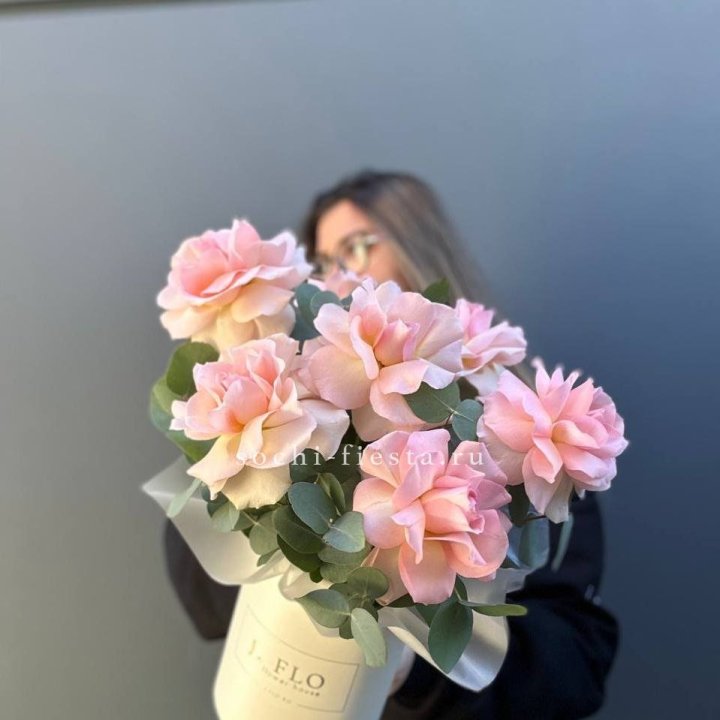 Французские роз в боксе в Севастополи