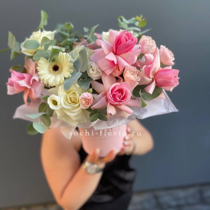  Коробочка  "Полу месяц" в Севастополи