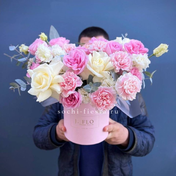Цветочный бокс "Памела" в Севастополи