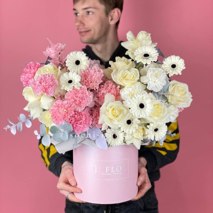 Дизайнерский бокс "Индира" в Севастополи