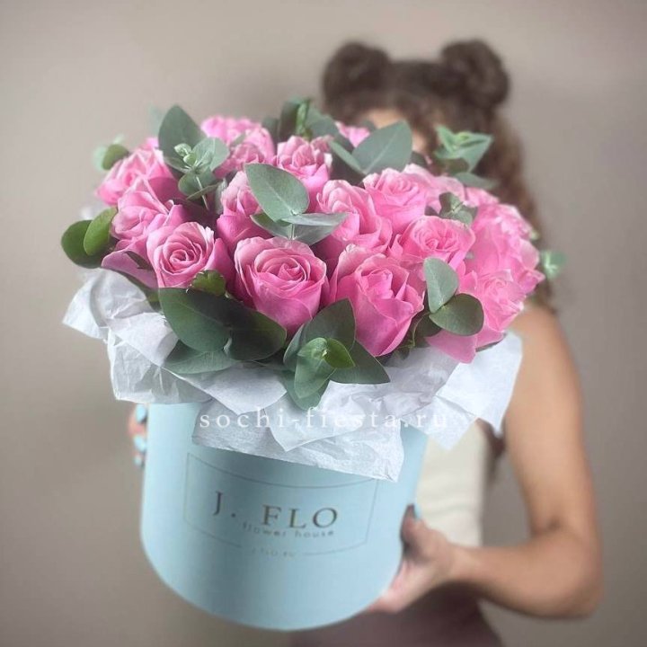 Бокс 27 роз в Севастополи