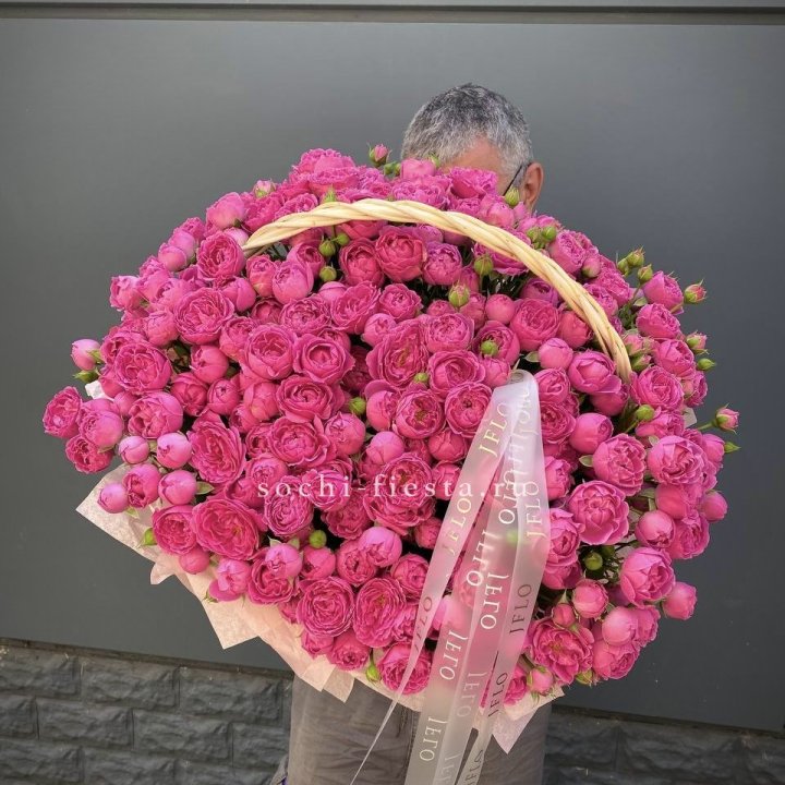 Корзина роз Мисти Баблс 151 в Севастополи