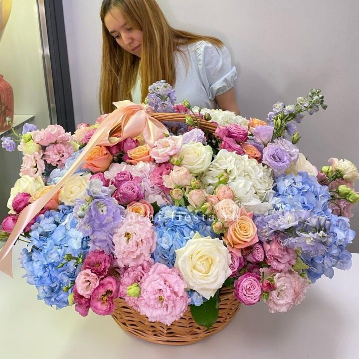 Авторская корзина "Экстра" в Севастополи