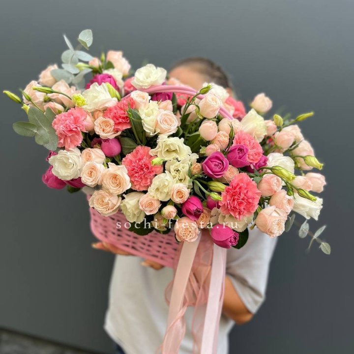 Цветочная корзина "Флоренция" в Севастополи