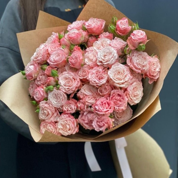 Пионовидные розы Bombastic №2 в Севастополи