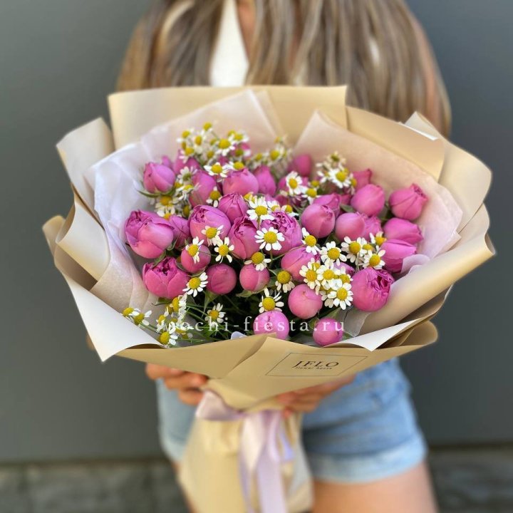 Дуобукет мисти с ромашками  в Севастополи