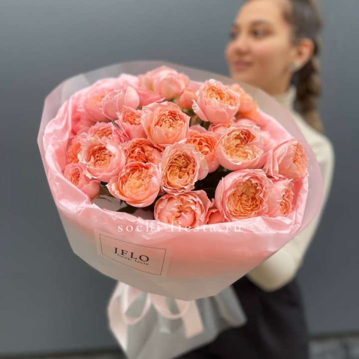 Букет из пионовидных роз Джульетта в Севастополи