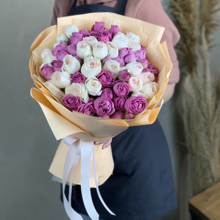 Букет кустовых роз Джулиана в Севастополи