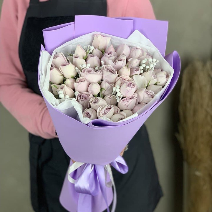 Lavender White Pionka в Севастополи