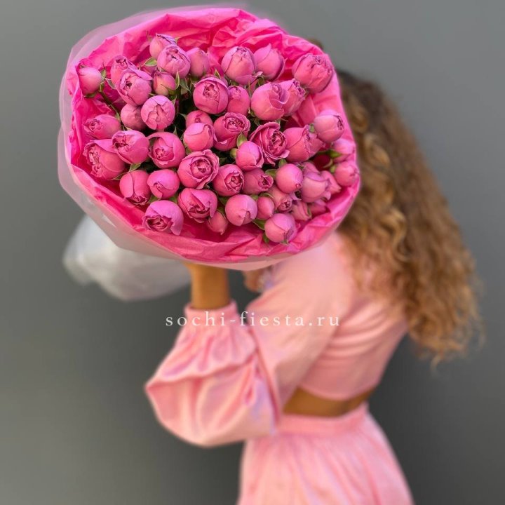 Букет из пионовидных роз  в Севастополи