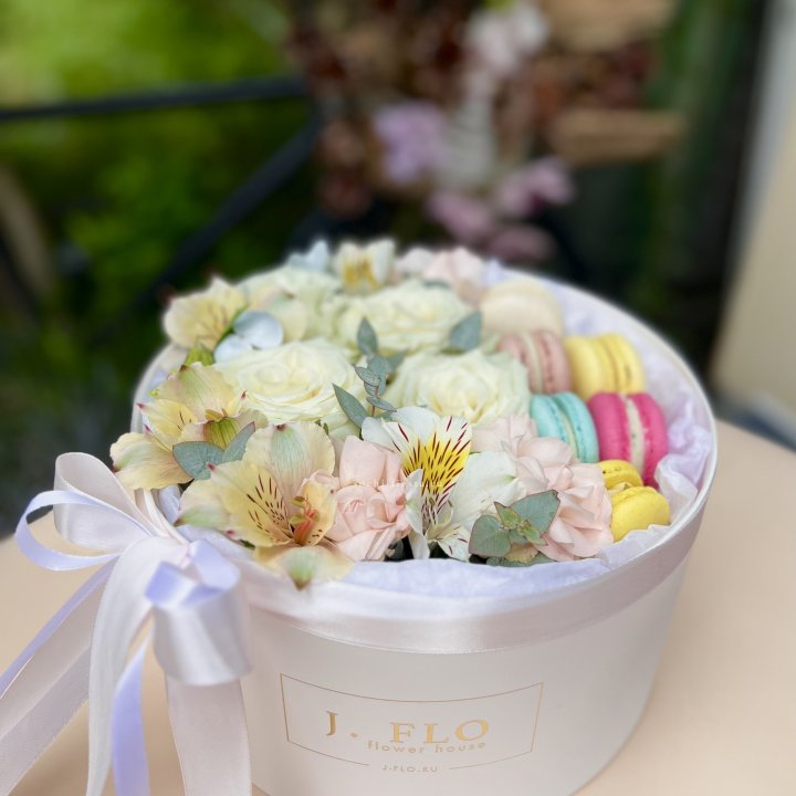 Цветочный бокс "Ника" в Севастополи
