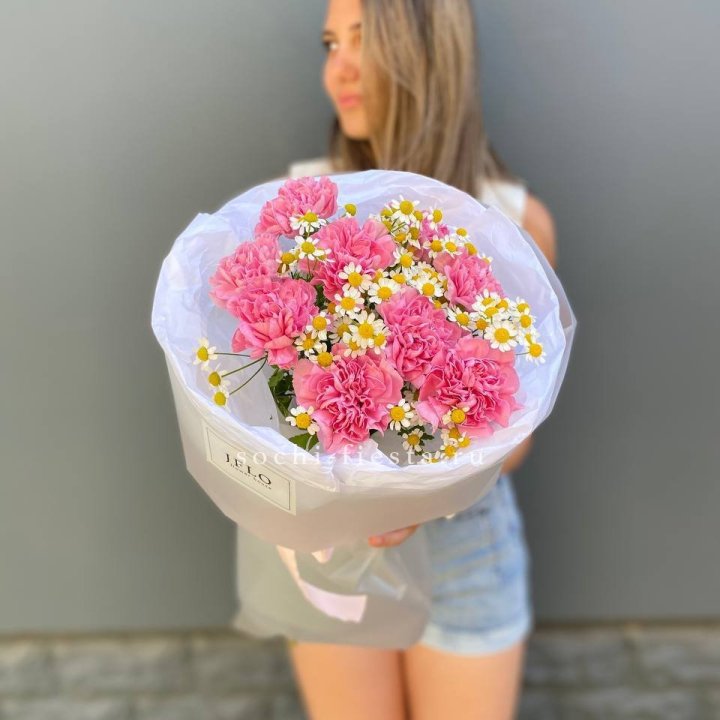 Дуобукет диантусов и ромашек в Севастополи