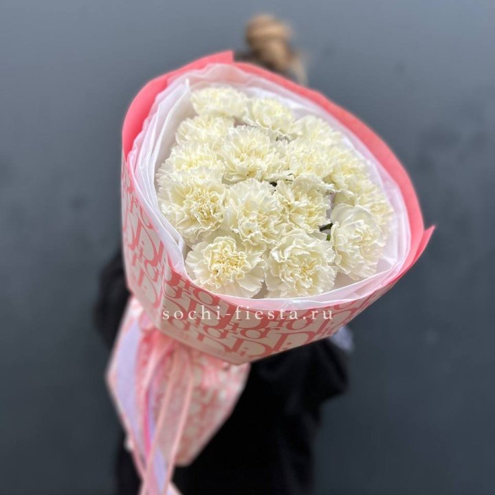 Белые диантусы №2 в Севастополи